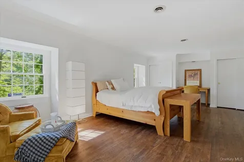 44 Georgica Close Road East Hampton NY 11937