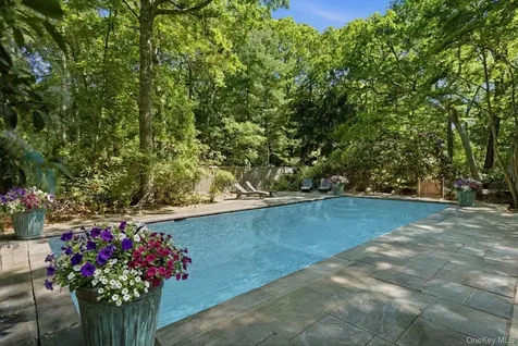 44 Georgica Close Road East Hampton NY 11937