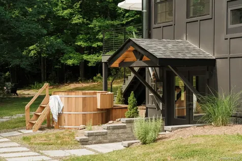 130 Cedar Drive Kerhonkson NY 12446