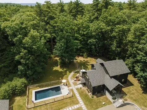 130 Cedar Drive Kerhonkson NY 12446