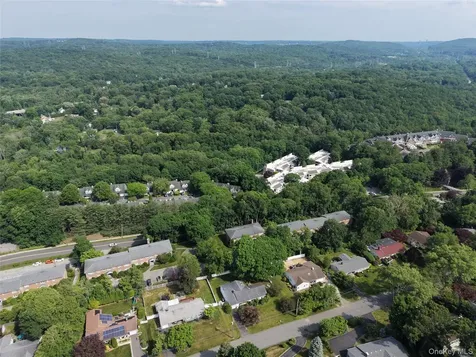 310 N State Road Briarcliff Manor NY 10510