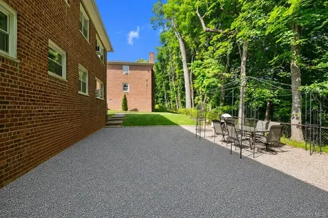 310 N State Road Briarcliff Manor NY 10510
