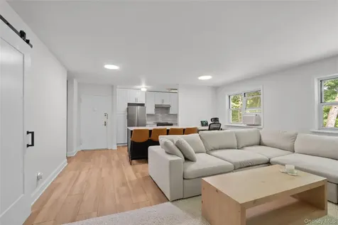 310 N State Road Briarcliff Manor NY 10510