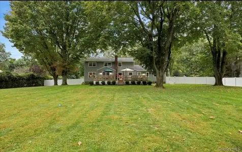 240 Plainview Road Woodbury NY 11797