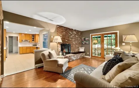 240 Plainview Road Woodbury NY 11797