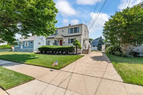 45 Concord Avenue Bethpage NY 11714