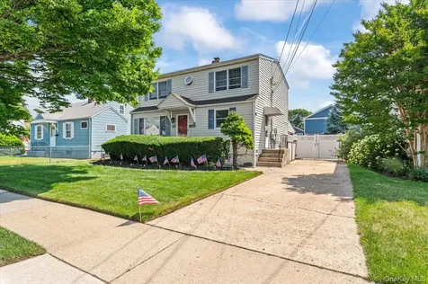 45 Concord Avenue Bethpage NY 11714