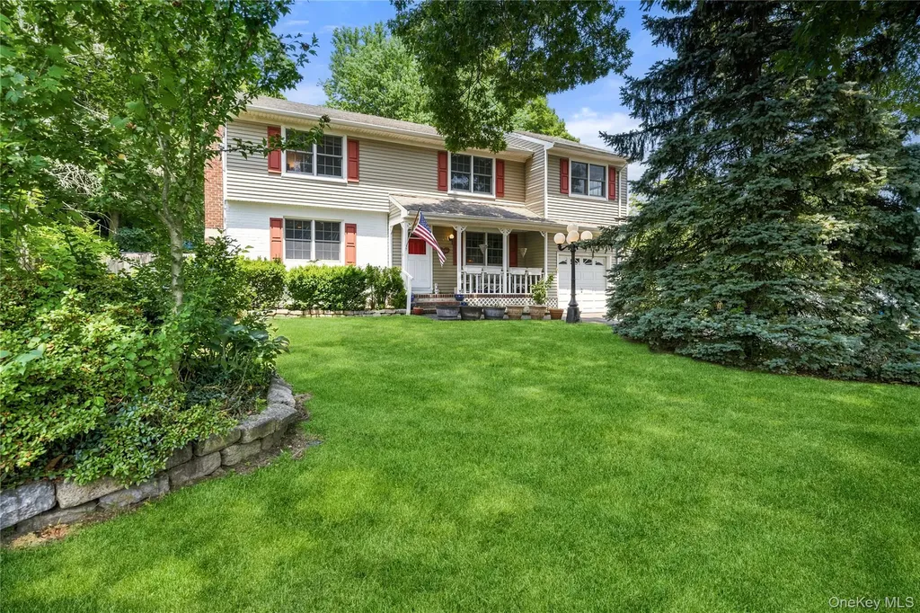 304 Concord Street Dix Hills NY 11746