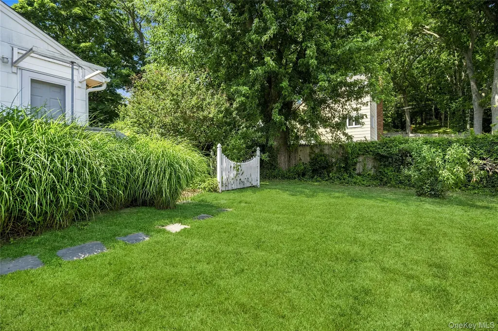 304 Concord Street Dix Hills NY 11746