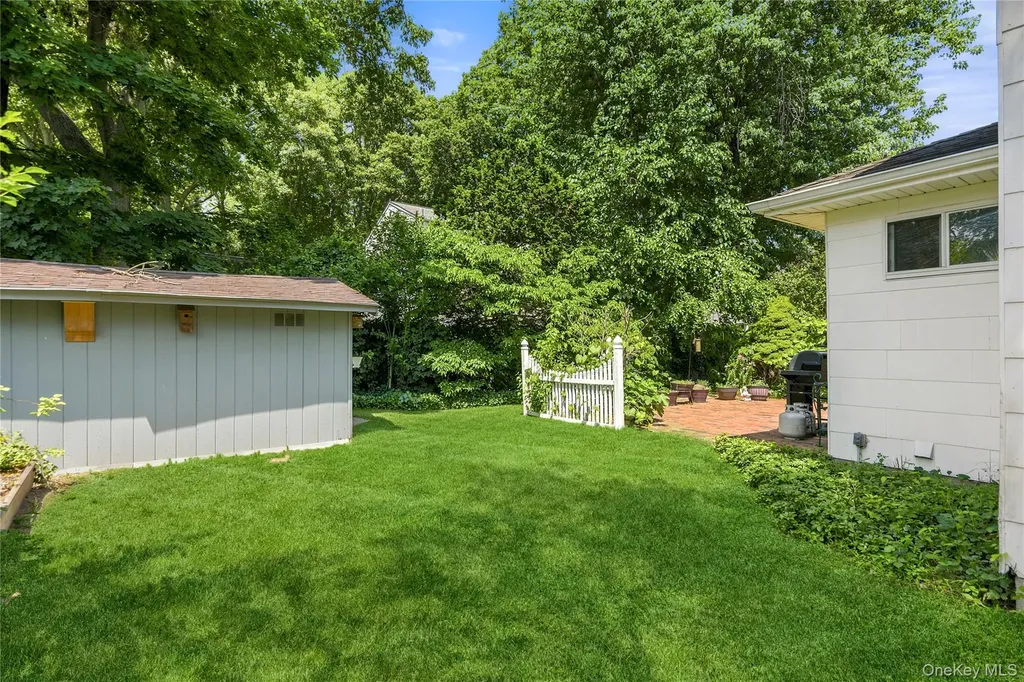 304 Concord Street Dix Hills NY 11746