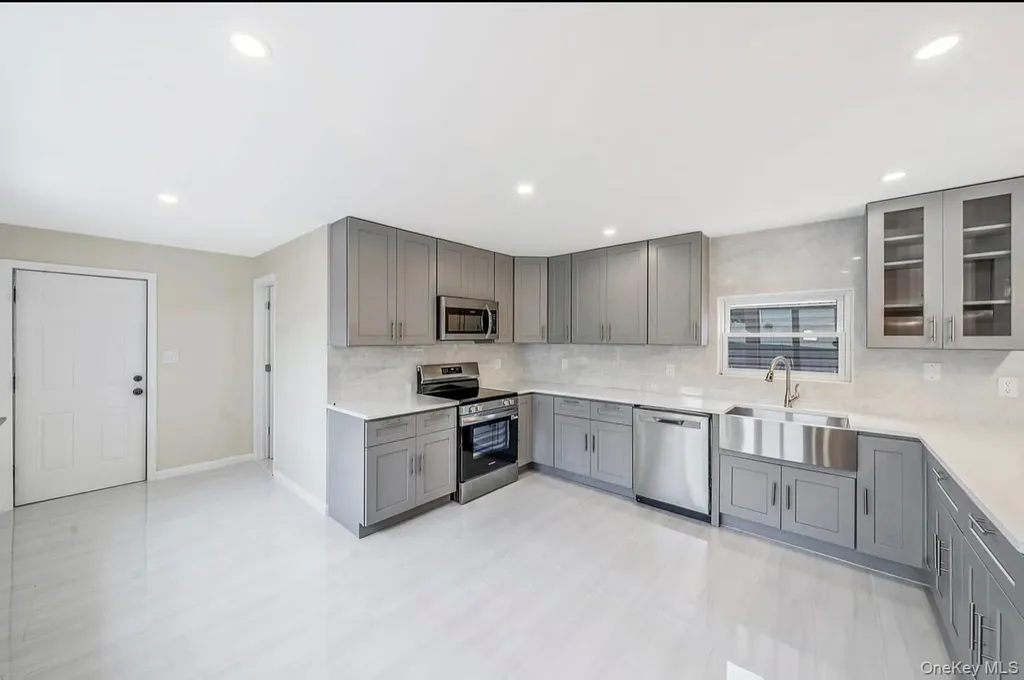 530 Washington Avenue West Hempstead NY 11552