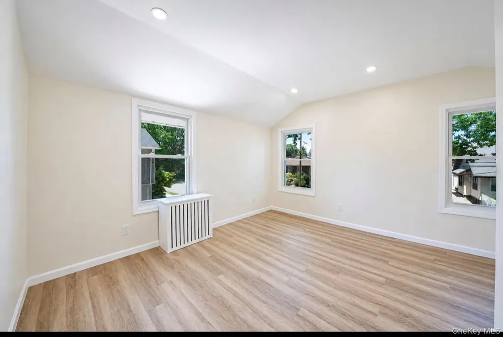 530 Washington Avenue West Hempstead NY 11552
