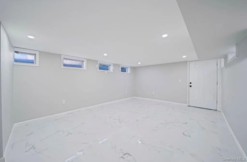 530 Washington Avenue West Hempstead NY 11552