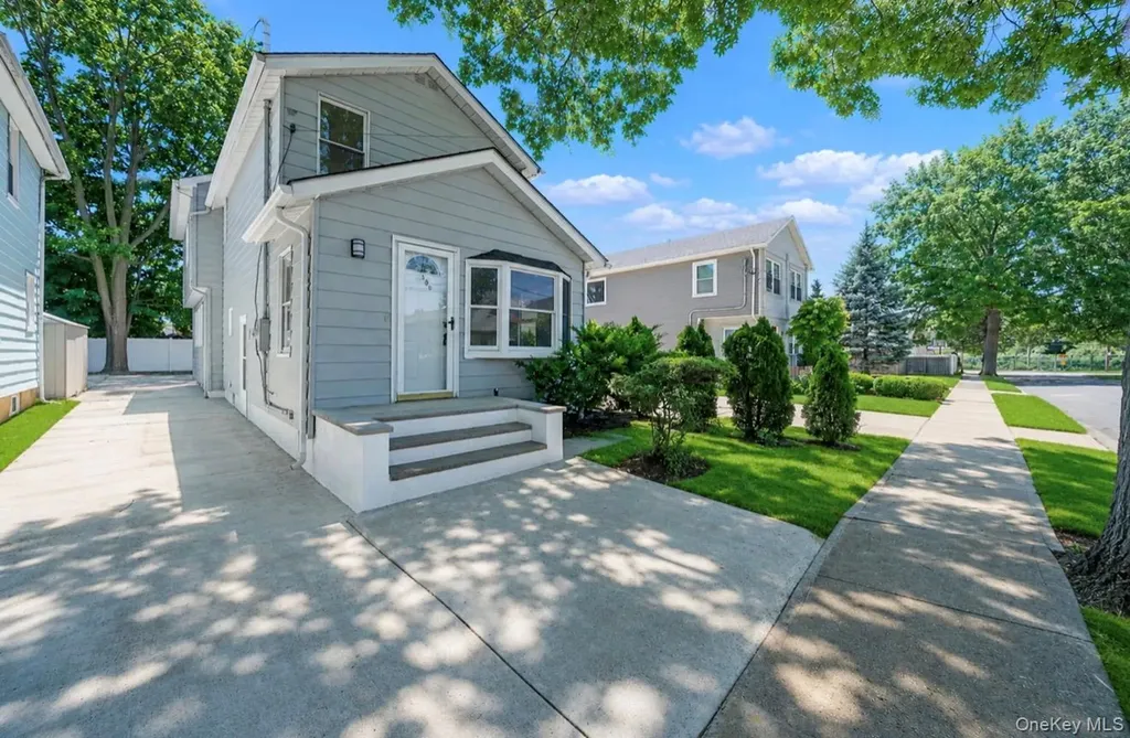 530 Washington Avenue West Hempstead NY 11552