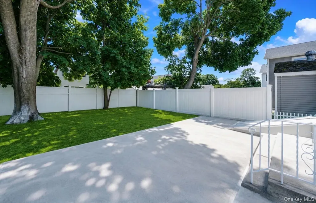 530 Washington Avenue West Hempstead NY 11552
