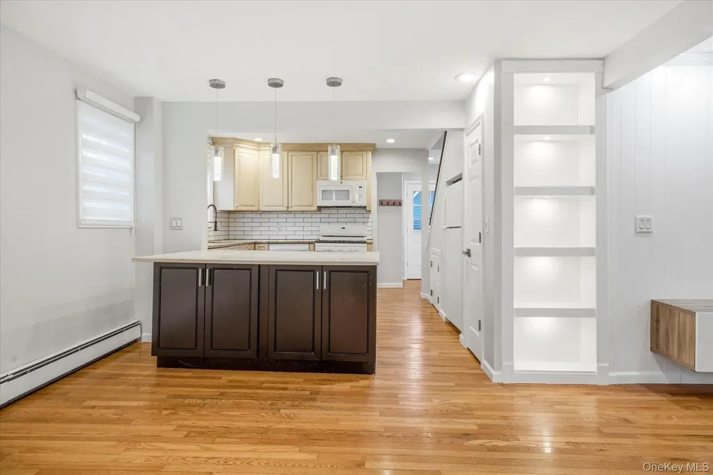 2683 Hewlett Lane Bellmore NY 11710