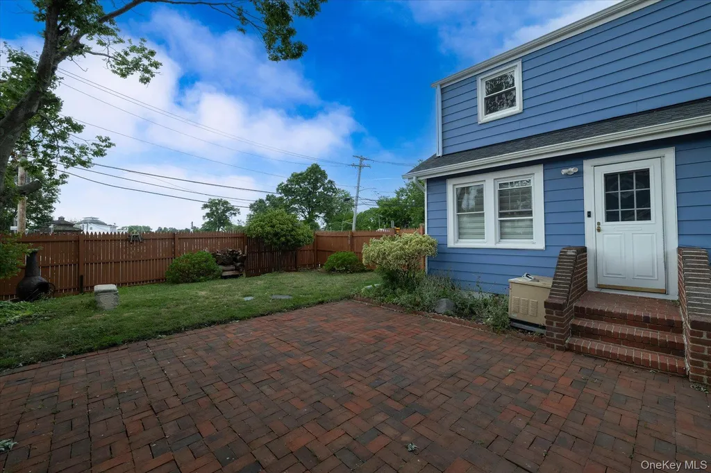 2683 Hewlett Lane Bellmore NY 11710