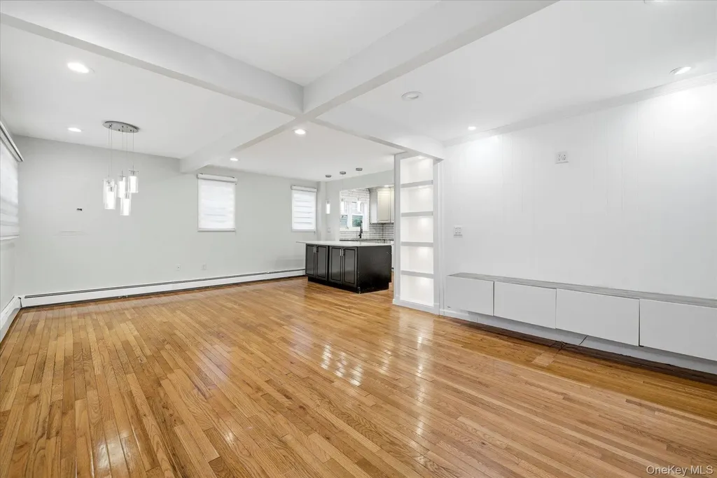 2683 Hewlett Lane Bellmore NY 11710