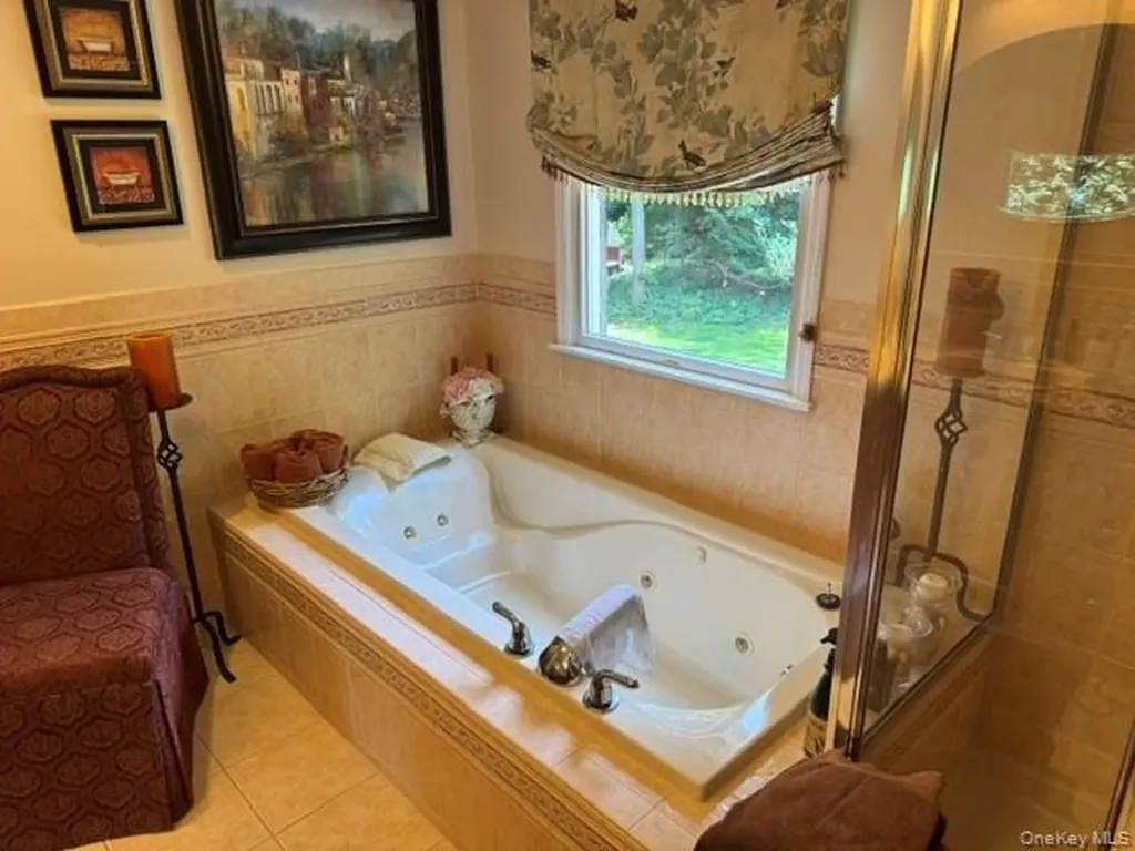 41 Shady Lane Huntington NY 11743