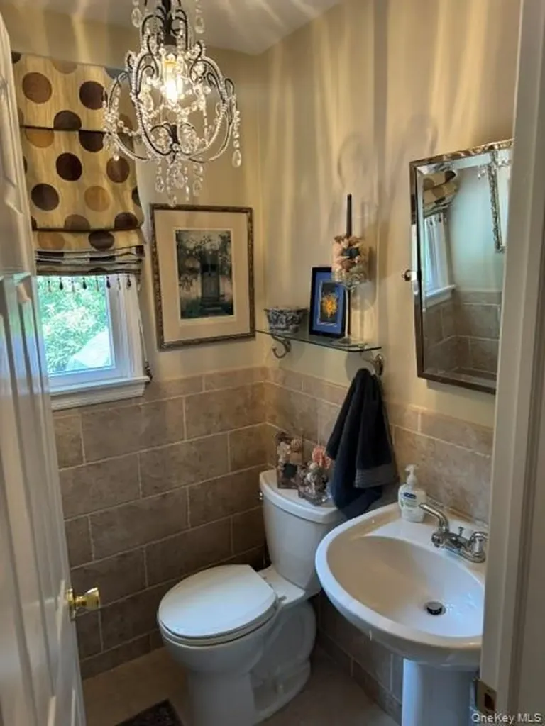 41 Shady Lane Huntington NY 11743