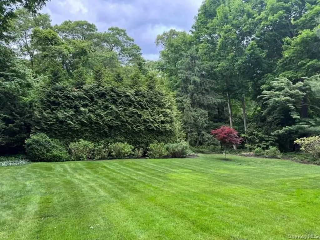 41 Shady Lane Huntington NY 11743