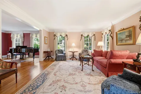61 Linden Lane Upper Brookville NY 11545