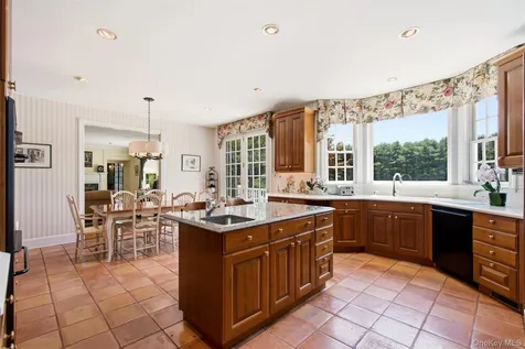 61 Linden Lane Upper Brookville NY 11545