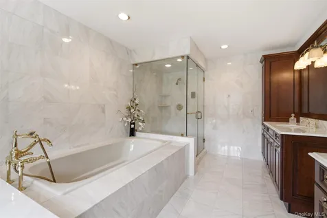 61 Linden Lane Upper Brookville NY 11545