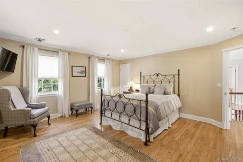 61 Linden Lane Upper Brookville NY 11545