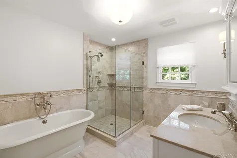61 Linden Lane Upper Brookville NY 11545