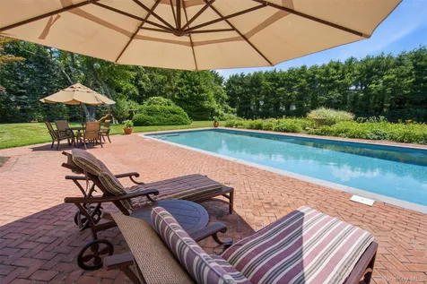 61 Linden Lane Upper Brookville NY 11545