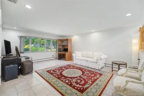 159 South Drive New Hyde Park NY 11040