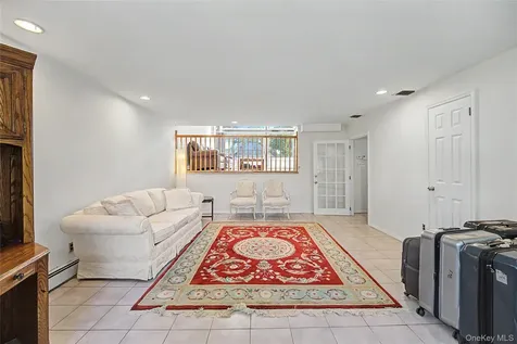 159 South Drive New Hyde Park NY 11040