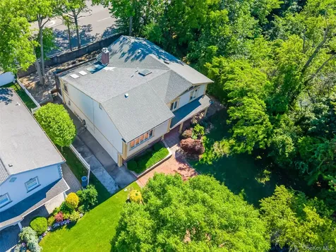 159 South Drive New Hyde Park NY 11040