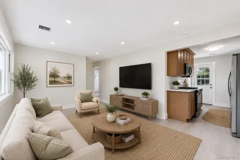 23 Kevin Lane Bethpage NY 11714