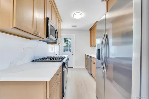 23 Kevin Lane Bethpage NY 11714