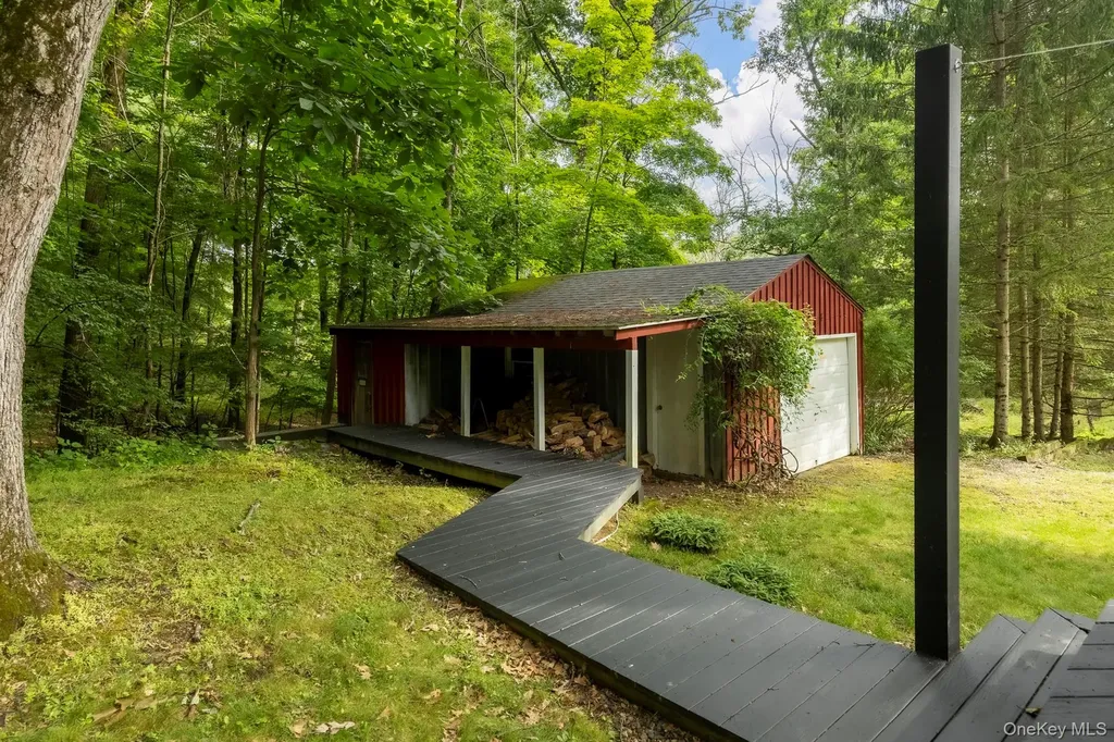 46 E Pond Lilly Road Ancram NY 12502