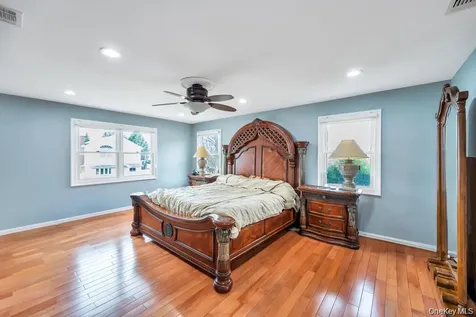 6 Garden Circle Syosset NY 11791