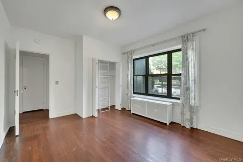 143 Garth Road Scarsdale NY 10583