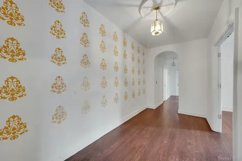 143 Garth Road Scarsdale NY 10583