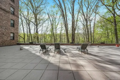 143 Garth Road Scarsdale NY 10583