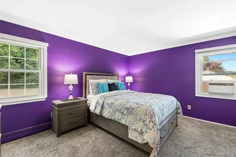 17 Harmony Lane Glen Cove NY 11542