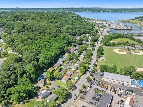 17 Harmony Lane Glen Cove NY 11542