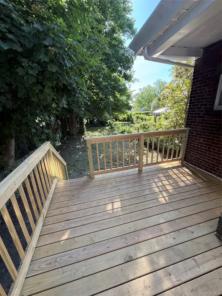63 Highview Avenue Staten Island NY 10301
