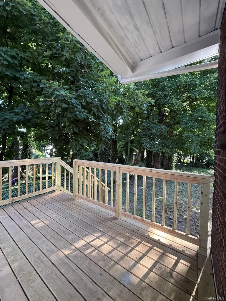 63 Highview Avenue Staten Island NY 10301