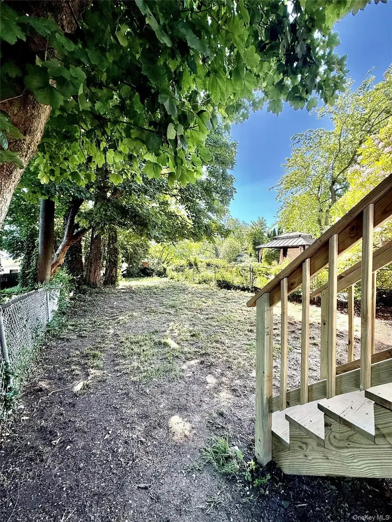 63 Highview Avenue Staten Island NY 10301