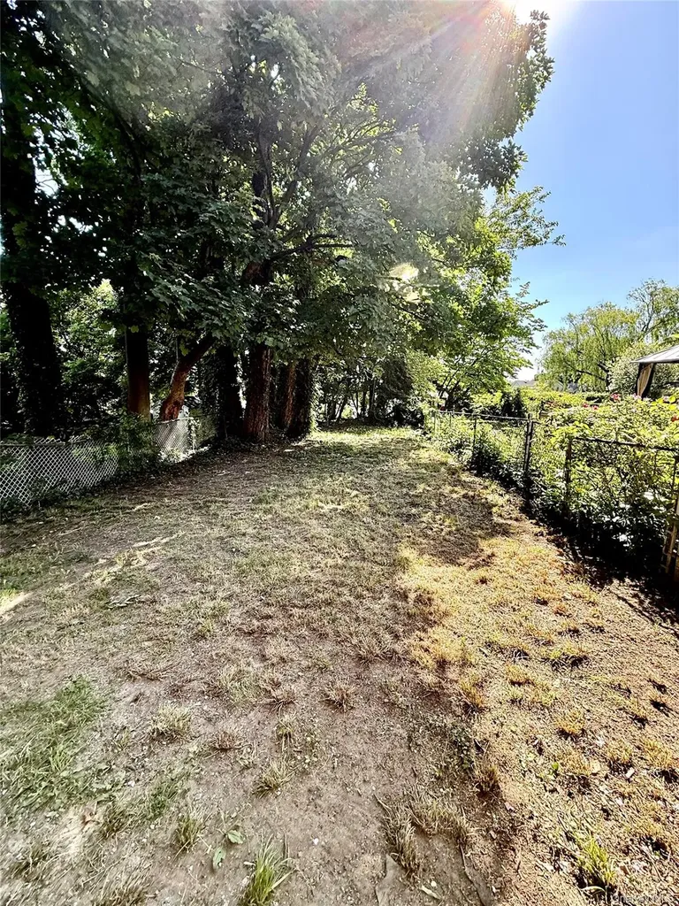 63 Highview Avenue Staten Island NY 10301