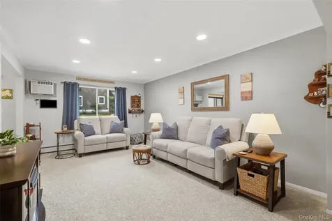 8 Heritage Drive Harriman NY 10926