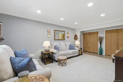 8 Heritage Drive Harriman NY 10926