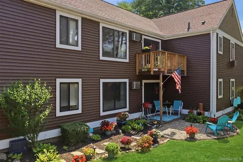 8 Heritage Drive Harriman NY 10926